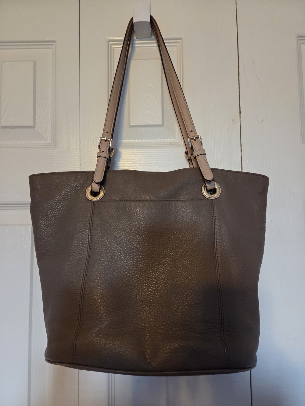 Michael Kors Taupe Brown Leather Tote Bag with Gold MK Charm - Picture 2 of 10